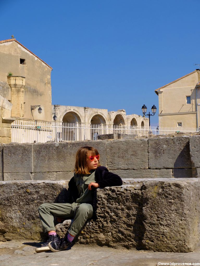 Arles in Frankreich: Es gibt mindestens 4 Gründe Arles zu besuchen. Die Sehenswürdigkeiten in Arles wie Arena oder römisches Theater sind einzigartig. Oder das Museum Réattu!