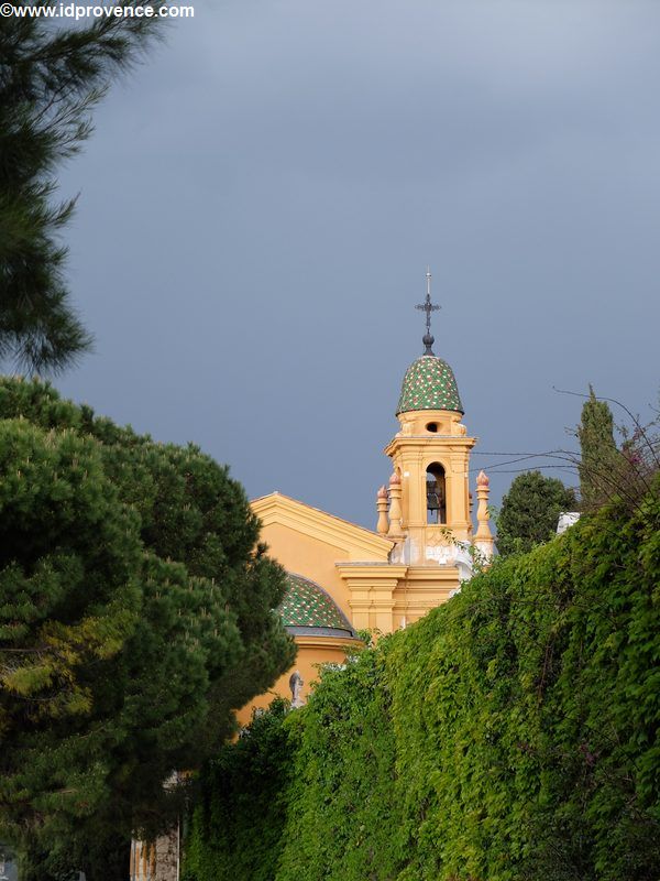 Nizza am Schlosshuegel mit Israelitischen Friedhof