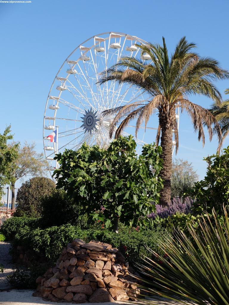 Riesenrad vom Garten Bonarparte aus