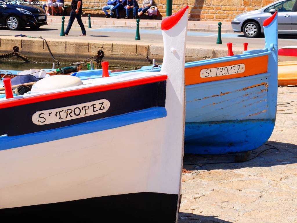 Alte Fischerboote im Hafen von St Tropez