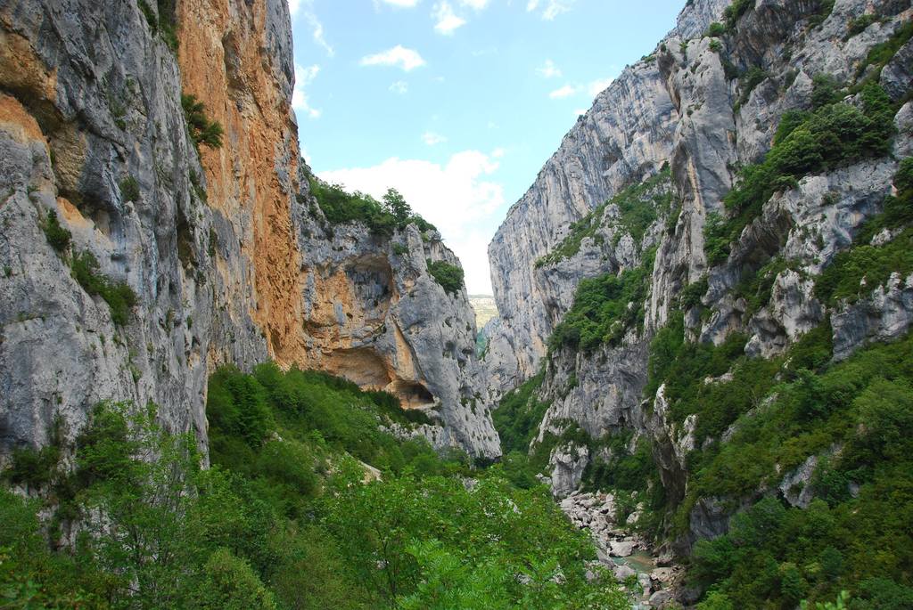 Wandern und Klettern in der Verdonschlucht.