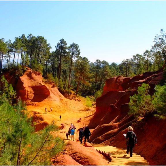 Ockerfelsen Roussillon