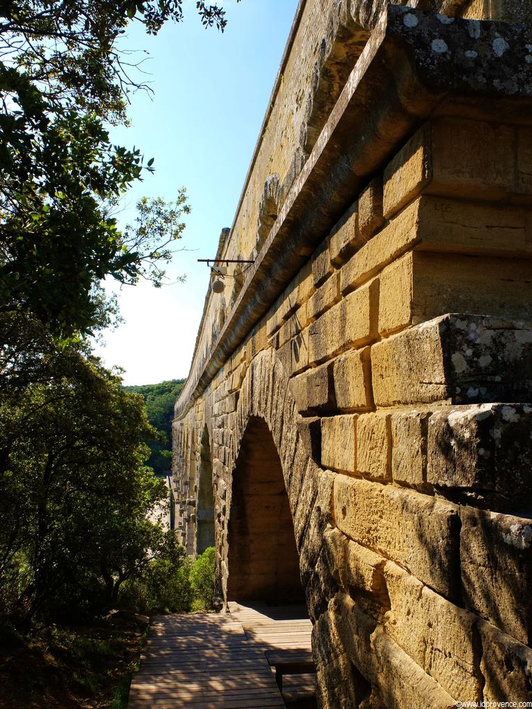 Das Aquädukt in Frankreich Pont du Gard -Sehenswürdigkeit in Südfrankreich