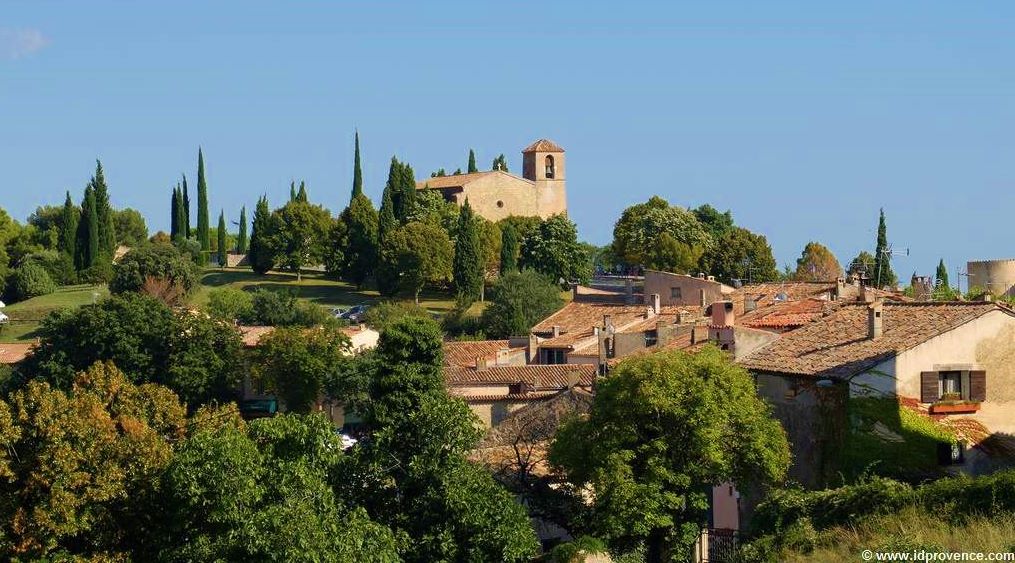 Tourtour - mittelalterliches provenzalisches Dorf