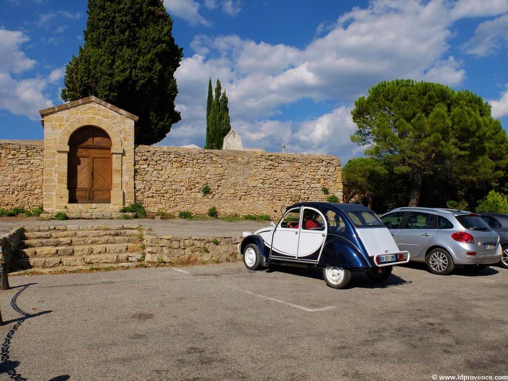 Provence Sehenswürdigkeit Tourtour auf 635 Höhenmetern