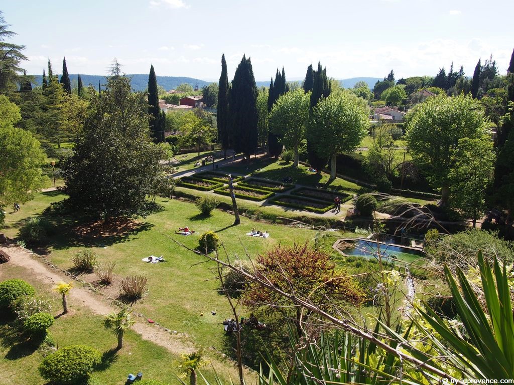 Der Park und die Grotten von Villecroze
Parc et grottes de Villecroze: Provence Sehenswürdigkeiten im Departement VAR