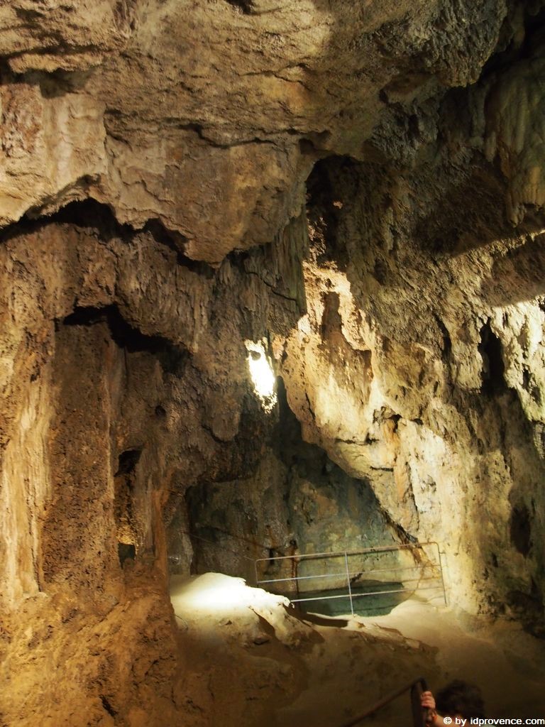 Der Park und die Grotten von Villecroze
Parc et grottes de Villecroze: Provence Sehenswürdigkeiten im Departement VAR